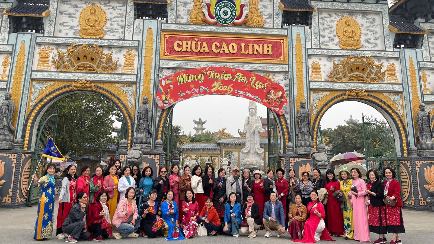 Tour Chùa Cao Linh - Bạch Đằng Giang - Chùa Hang - Đền Bà Đế 1 ngày