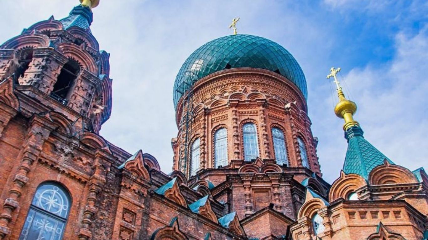 [5 Ngày 4 đêm] Tour Hồ Chí Minh - Cáp Nhĩ Tân - Á Bổ Lực – Tuyết Hương