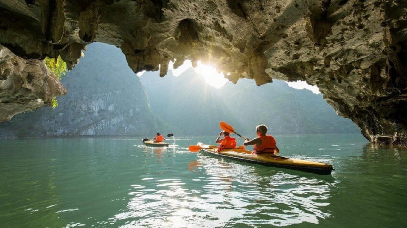 [2 Ngày 1 đêm] Tour ghép Hà Nội – Ninh Bình – Du Thuyền Hạ Long Trong Ngày