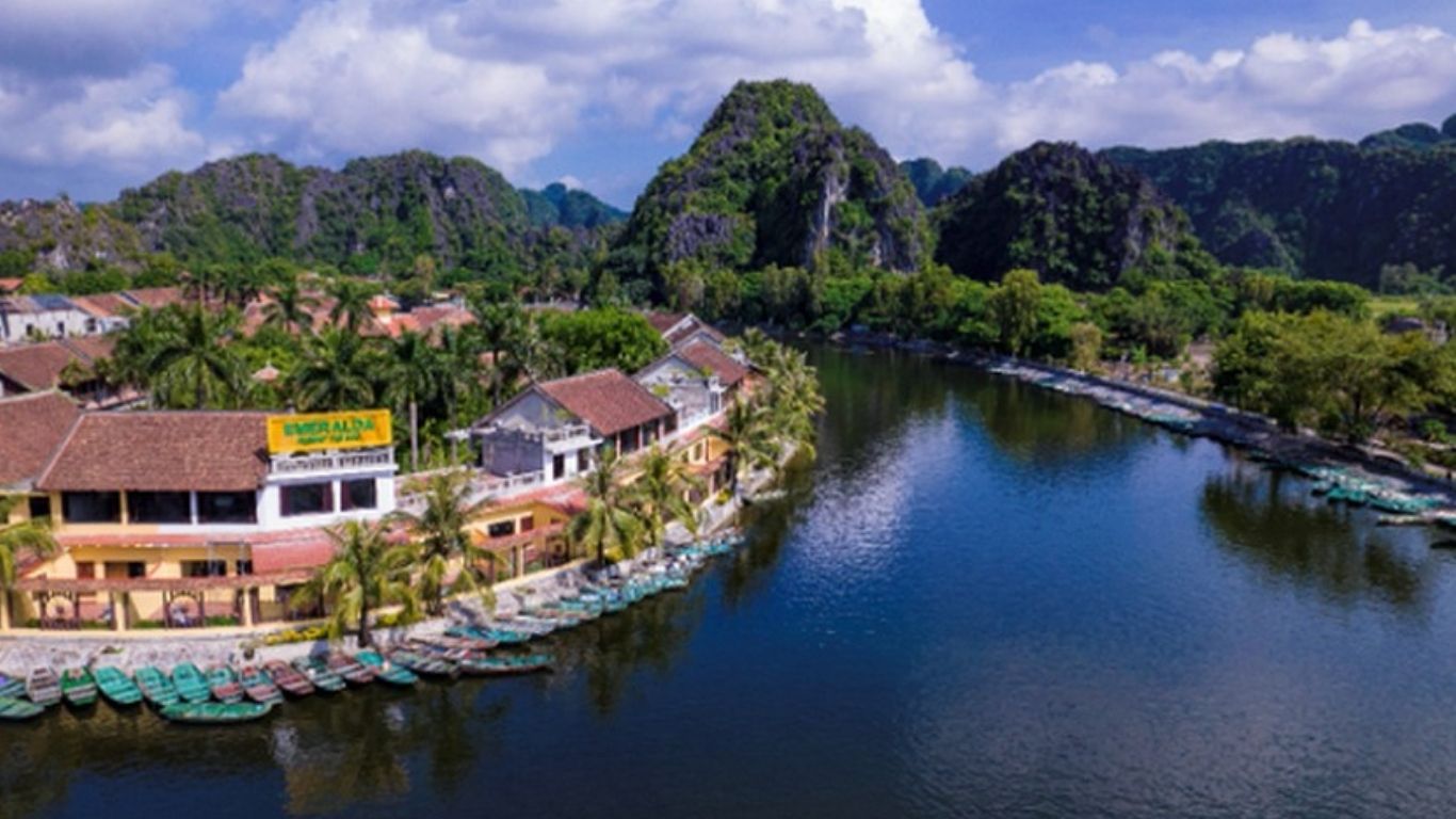 [2 Ngày 1 đêm] Tour ghép Hà Nội – Bái Đính – Tràng An – Tam Cốc