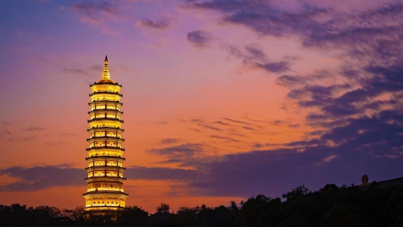 [2 Ngày 1 đêm] Tour ghép Hà Nội – Bái Đính – Tràng An – Tam Cốc