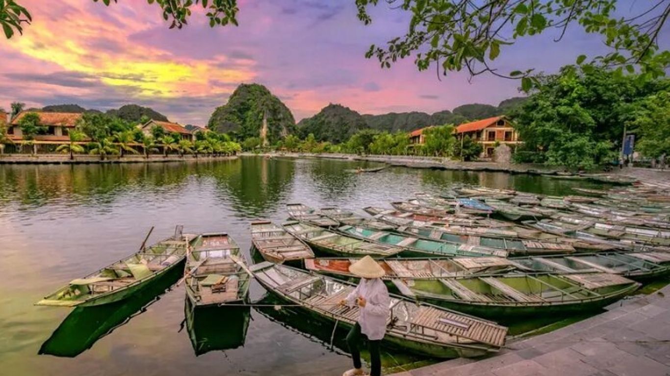 [2 Ngày 1 đêm] Tour ghép Hà Nội – Bái Đính – Tràng An – Tam Cốc