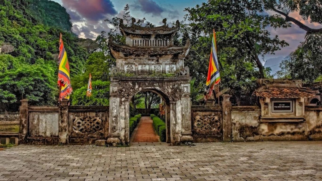 [2 Ngày 1 đêm] Tour ghép Hà Nội – Ninh Bình – Du Thuyền Hạ Long Trong Ngày