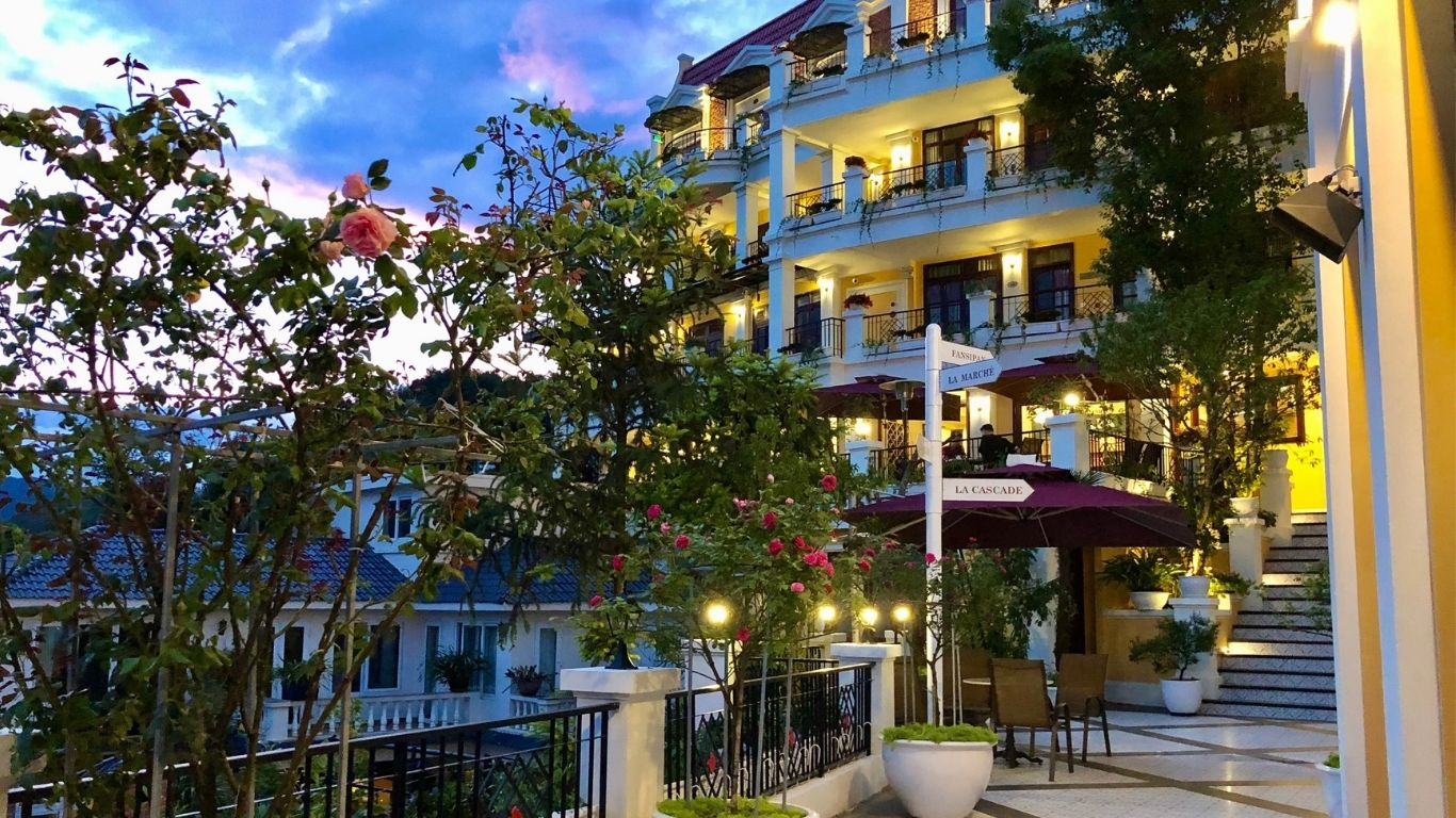 3 Sao - Cat Cat Galerie D'Art