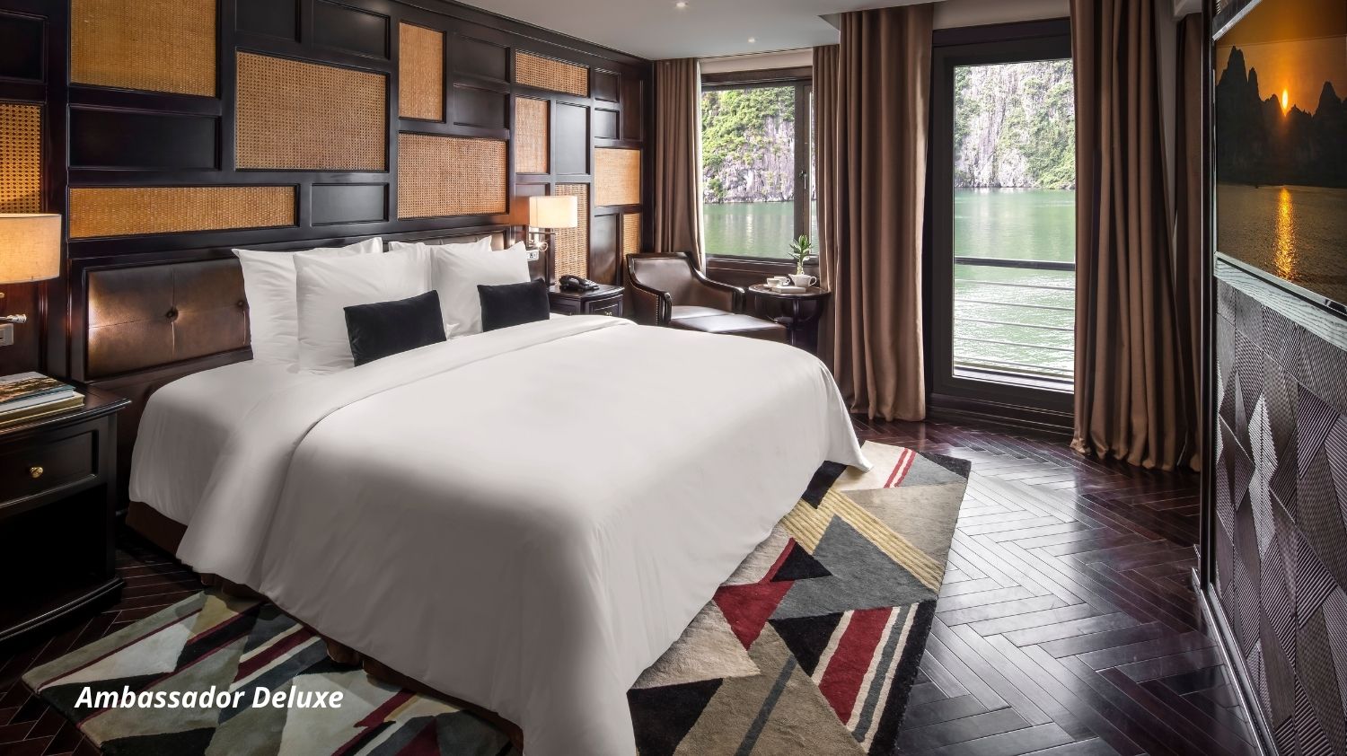 [Voucher 2N1Đ] Du thuyền Ambassador Cruise I