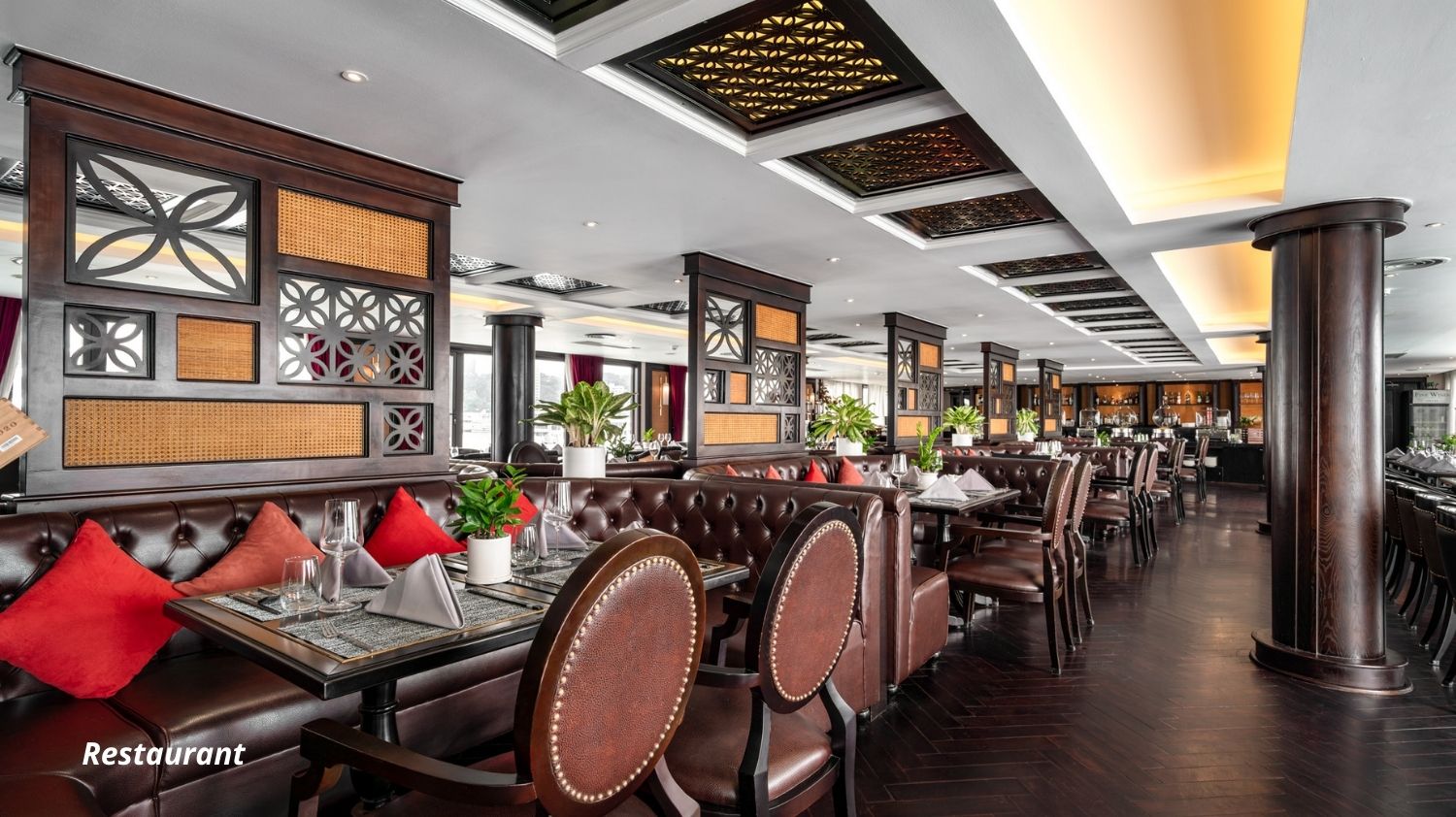 [Voucher 2N1Đ] Du thuyền Ambassador Cruise I