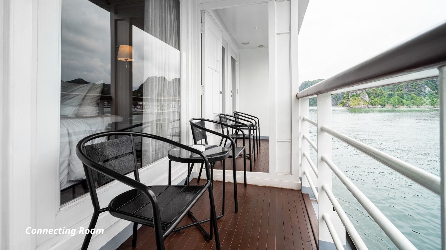 [Voucher 2N1Đ] Du thuyền Ambassador Signature Cruise