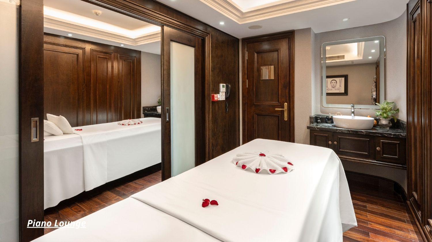 [Voucher 2N1Đ] Du thuyền Ambassador Signature Cruise