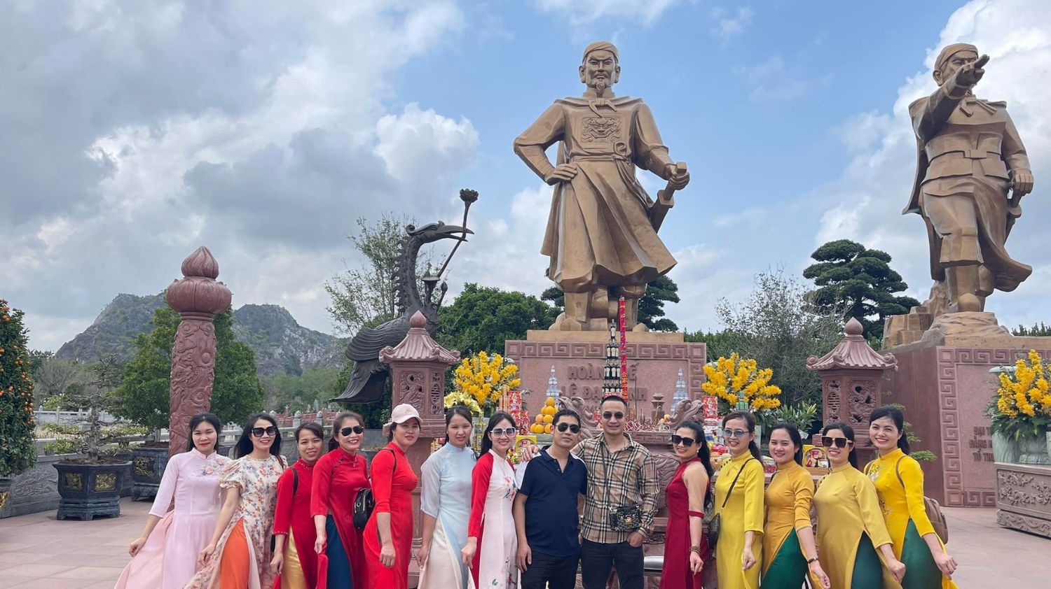 Tour Chùa Cao Linh - Bạch Đằng Giang - Chùa Hang - Đền Bà Đế 1 ngày