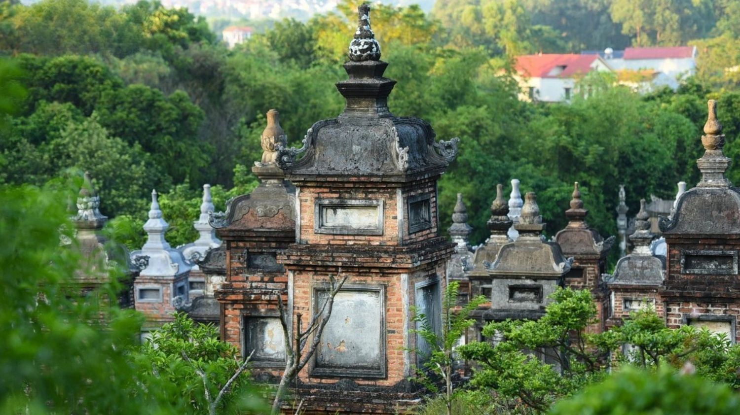 Tour Tây Yên Tử – Chùa Bổ Đà – Đền Bà Chúa Kho 1 Ngày