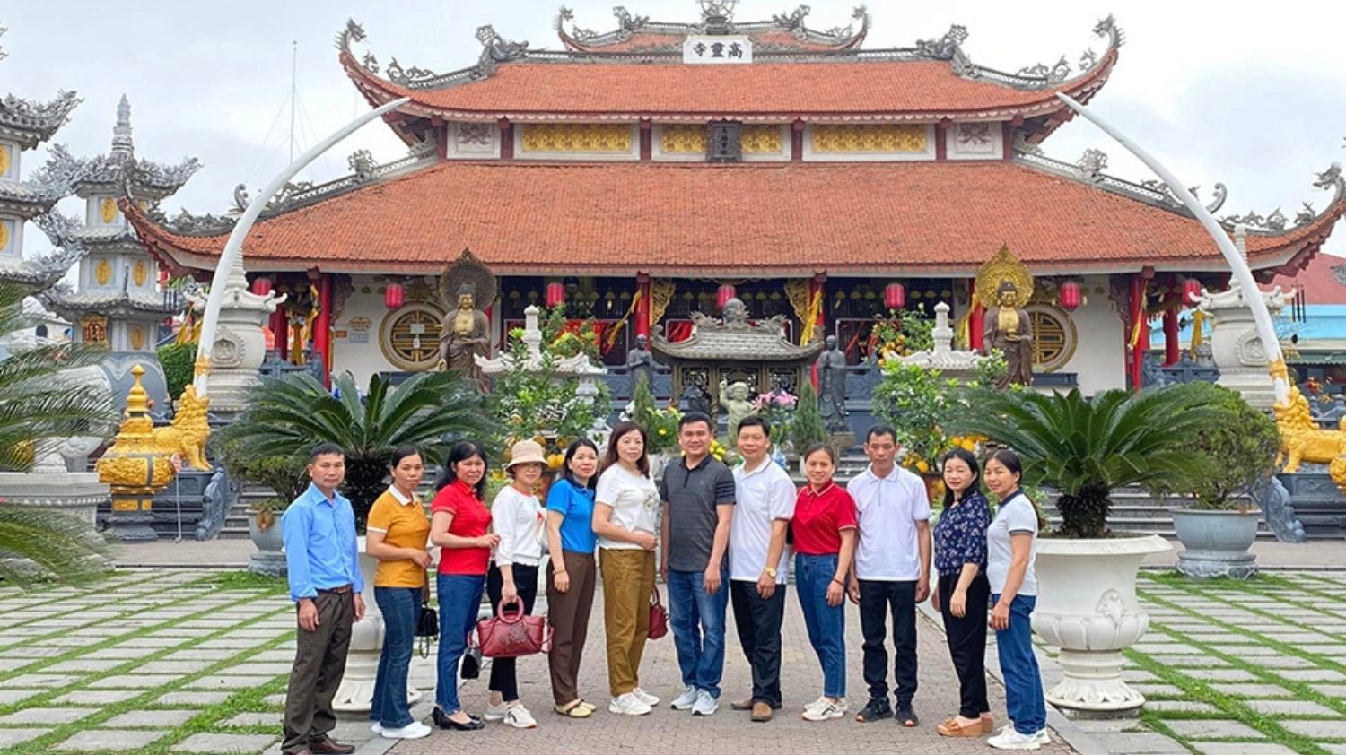 Tour Chùa Cao Linh - Bạch Đằng Giang - Chùa Hang - Đền Bà Đế 1 ngày