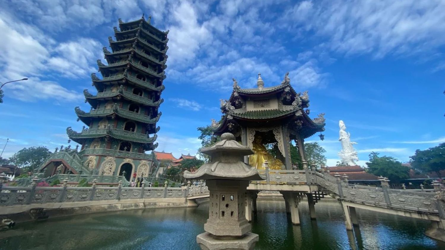 Tour Tây Ninh - Núi Bà Đen - Toà Thánh Cao Đài 1 Ngày