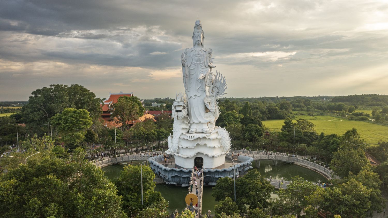 Tour Tây Ninh - Núi Bà Đen - Toà Thánh Cao Đài 1 Ngày