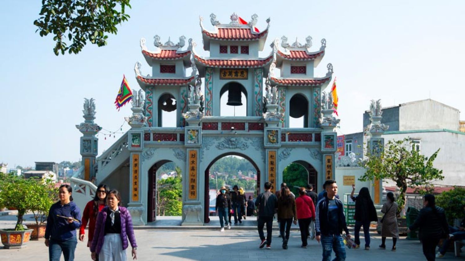 Tour Tây Yên Tử – Chùa Bổ Đà – Đền Bà Chúa Kho 1 Ngày