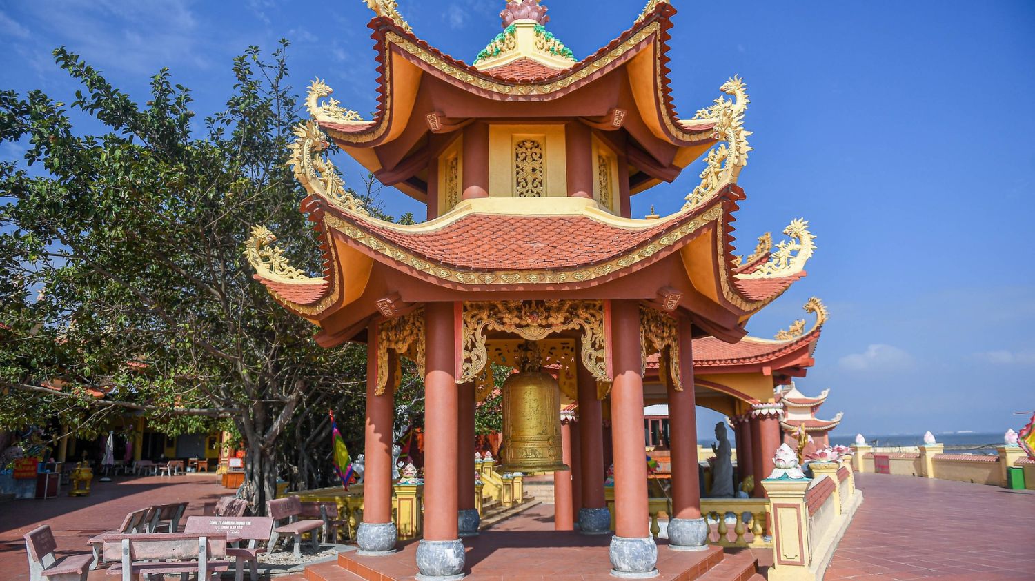 Tour Chùa Cao Linh - Bạch Đằng Giang - Chùa Hang - Đền Bà Đế 1 ngày