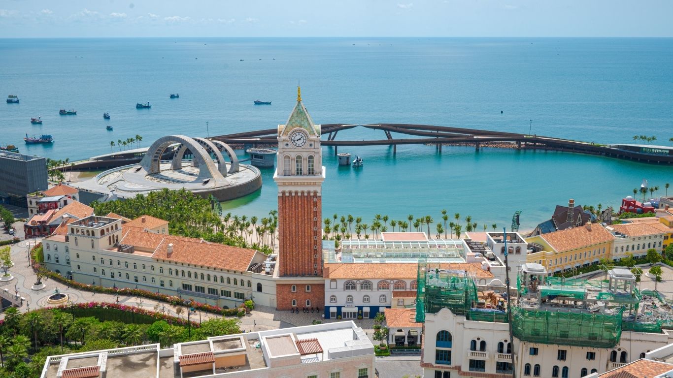 La isla Apartments & Villas - Sea View & Fireworks Phu Quoc