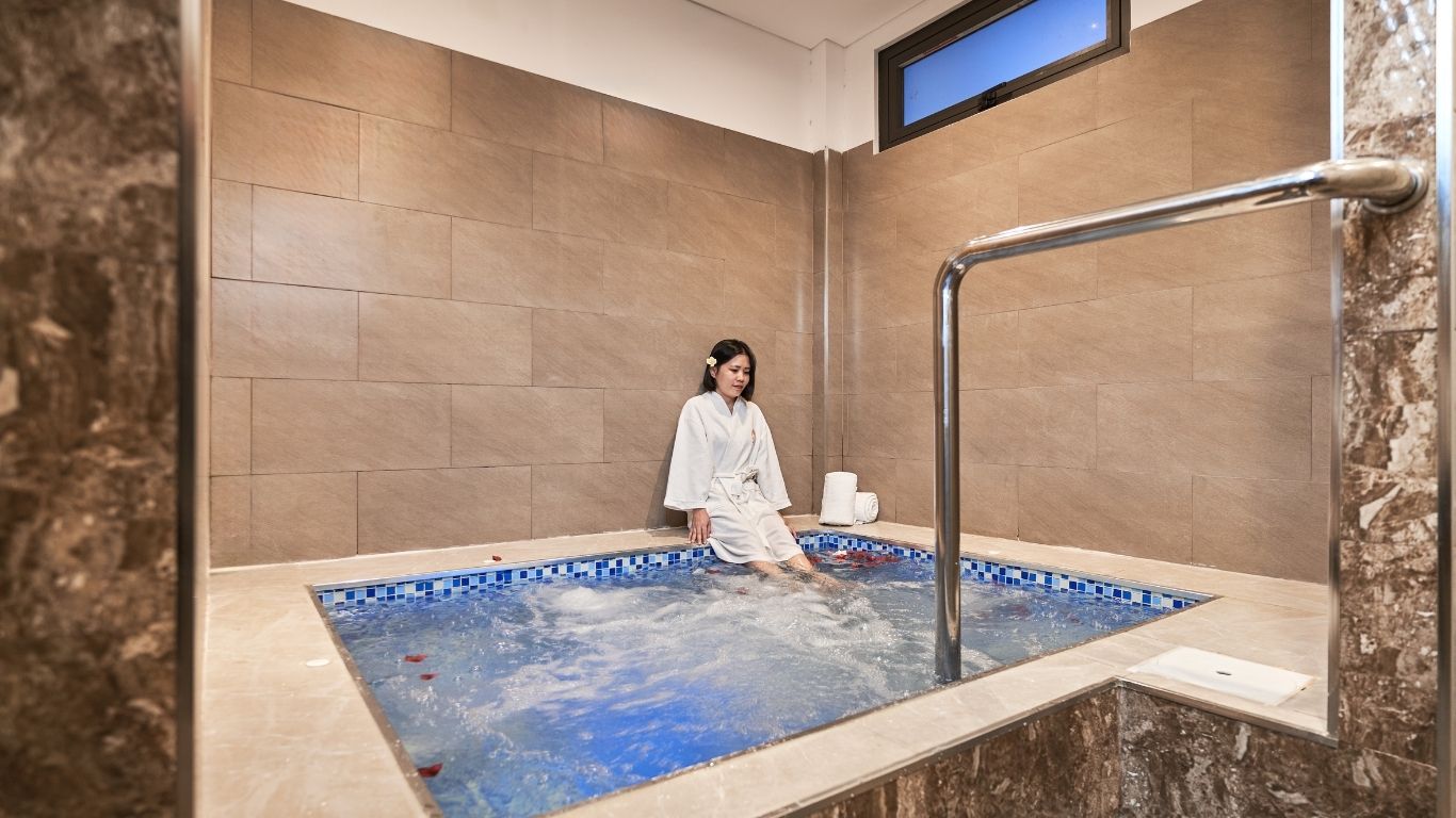 4 Sao - Nesta Hotel Đà Nẵng