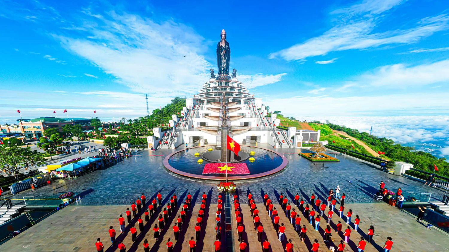 Tour Tây Ninh - Núi Bà Đen - Toà Thánh Cao Đài 1 Ngày