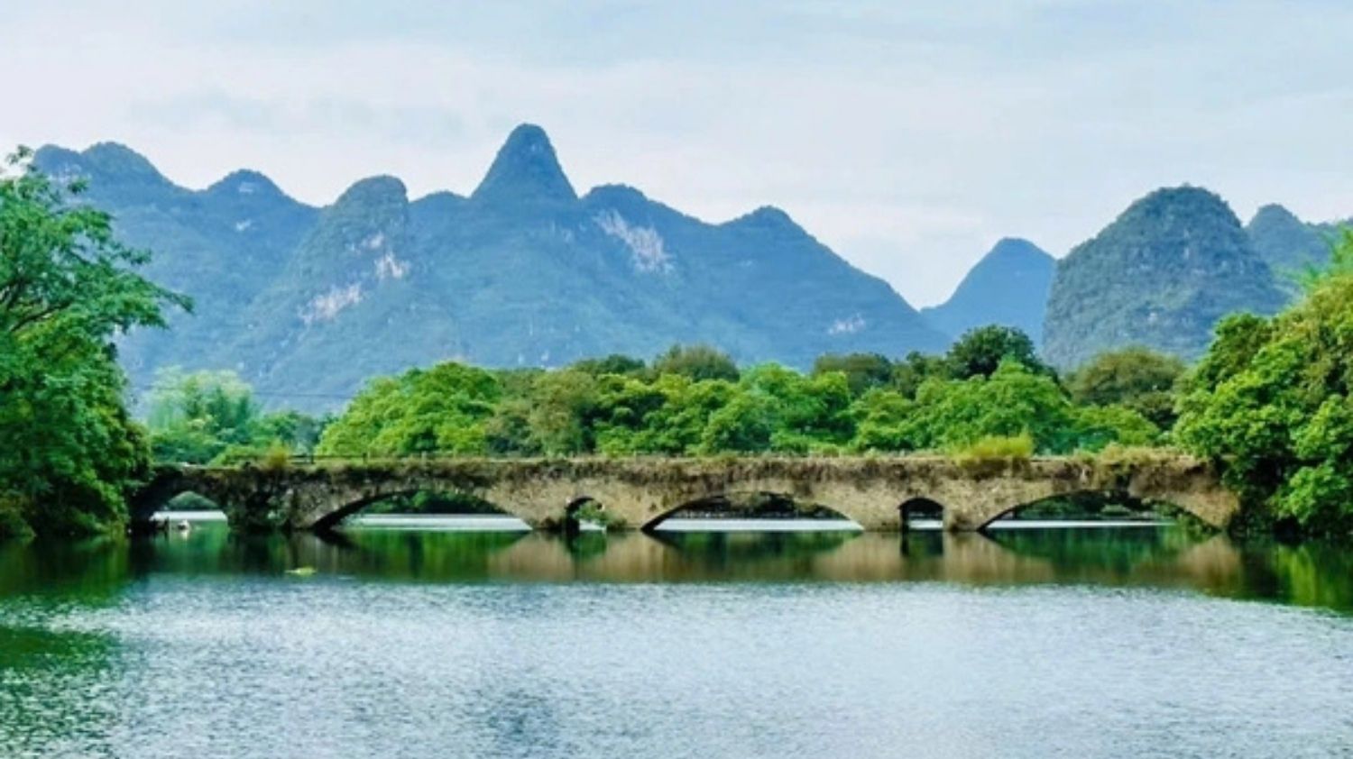 [3N2Đ] Tour ghép Hà Nội - Hữu Nghị Quan - Nam Ninh - Thanh Tú Sơn - Thái Bình Cổ Trấn - Tương Tư Cổ Trấn - Nam Ninh Chi Dạ