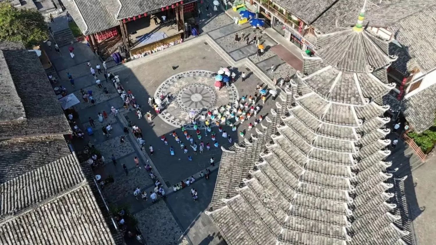 [3N2Đ] Tour ghép Hà Nội - Hữu Nghị Quan - Nam Ninh - Thanh Tú Sơn - Thái Bình Cổ Trấn - Tương Tư Cổ Trấn - Nam Ninh Chi Dạ