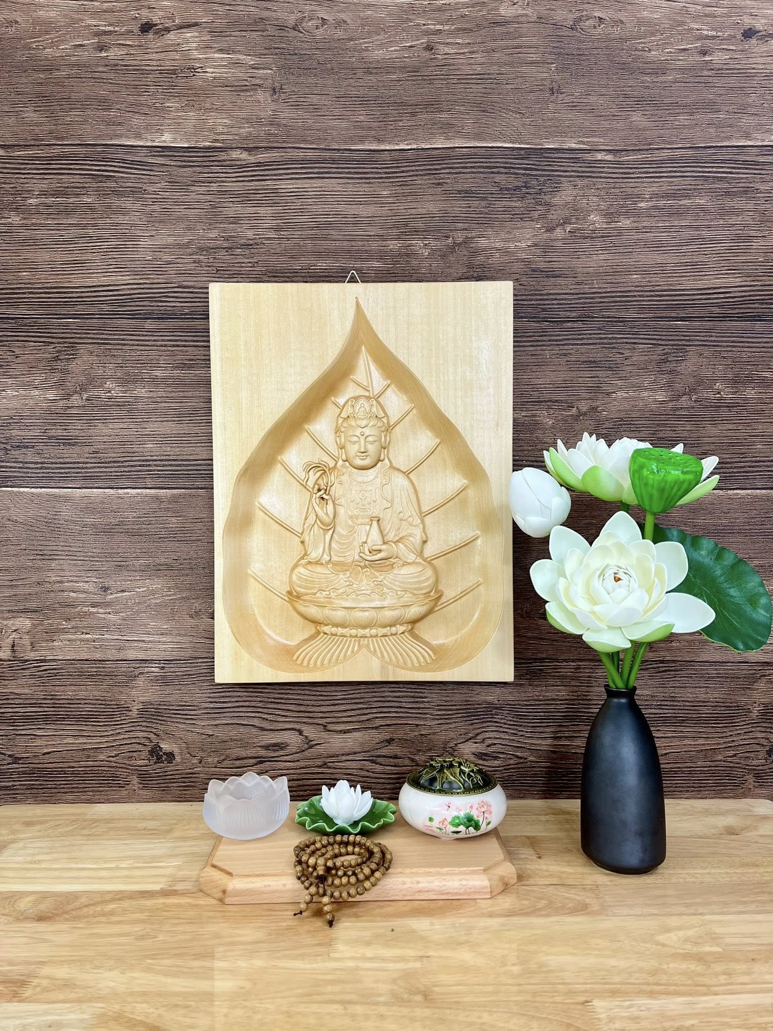 Tranh Quan Thế Âm Bồ Tát 30 x 40cm, gỗ bồ đề