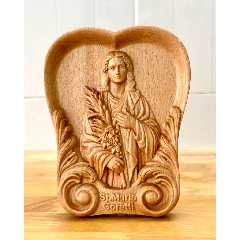 Phù điêu Thánh Maria Goretti, hình tim, để bàn, treo tường, gỗ Beech
