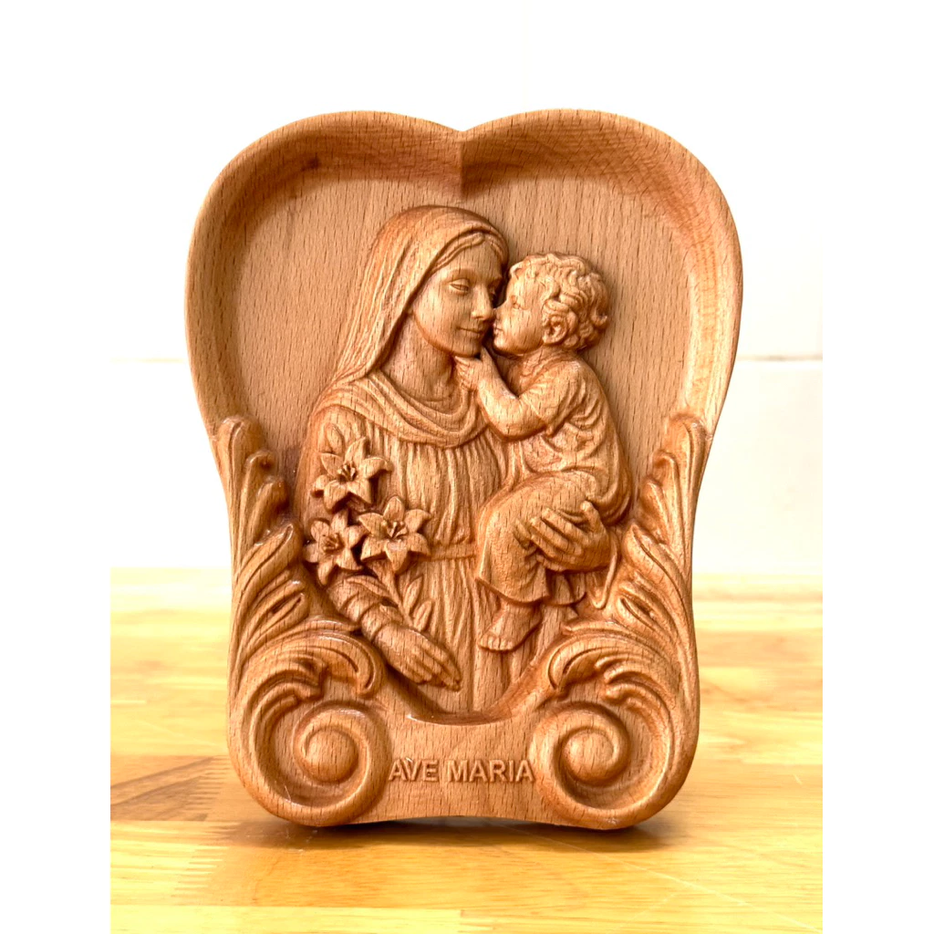 PHÙ ĐIÊU HÌNH TIM ĐỨC MẸ BẾ CHÚA, (Virgin Mary – Mother of God with the Child Jesus) GỖ BEECH