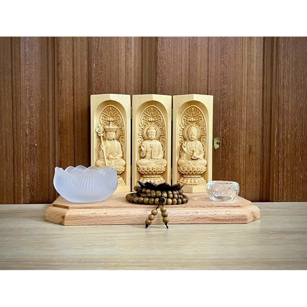 Combo Liên Hoa Tâm Phật gồm đôn gỗ Beech, Bộ tượng  Địa Tạng Bồ Tát - Phật Dược Sư - Quan Âm Bồ Tát, cao 13cm, gỗ bồ đề