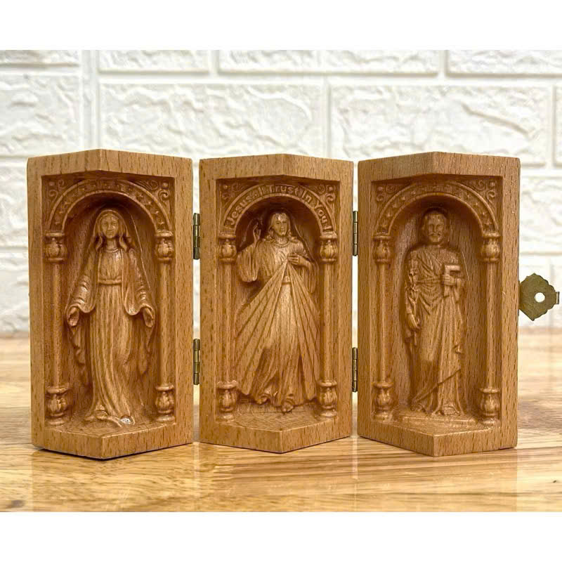 Bộ bàn thờ công giáo mini Đức mẹ Ban Ơn - Chúa Thương Xót-Thánh Giuse, cao 10cm, gỗ Beech