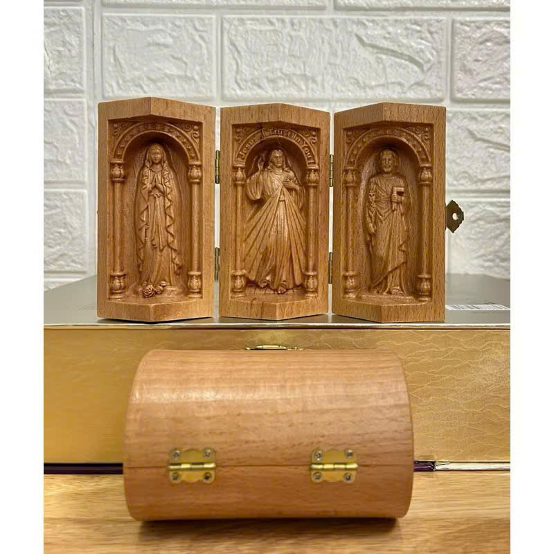 Bộ bàn thờ công giáo mini Đức mẹ Lộ Đức - Chúa Thương Xót-Thánh Giuse, cao 10cm, gỗ Beech