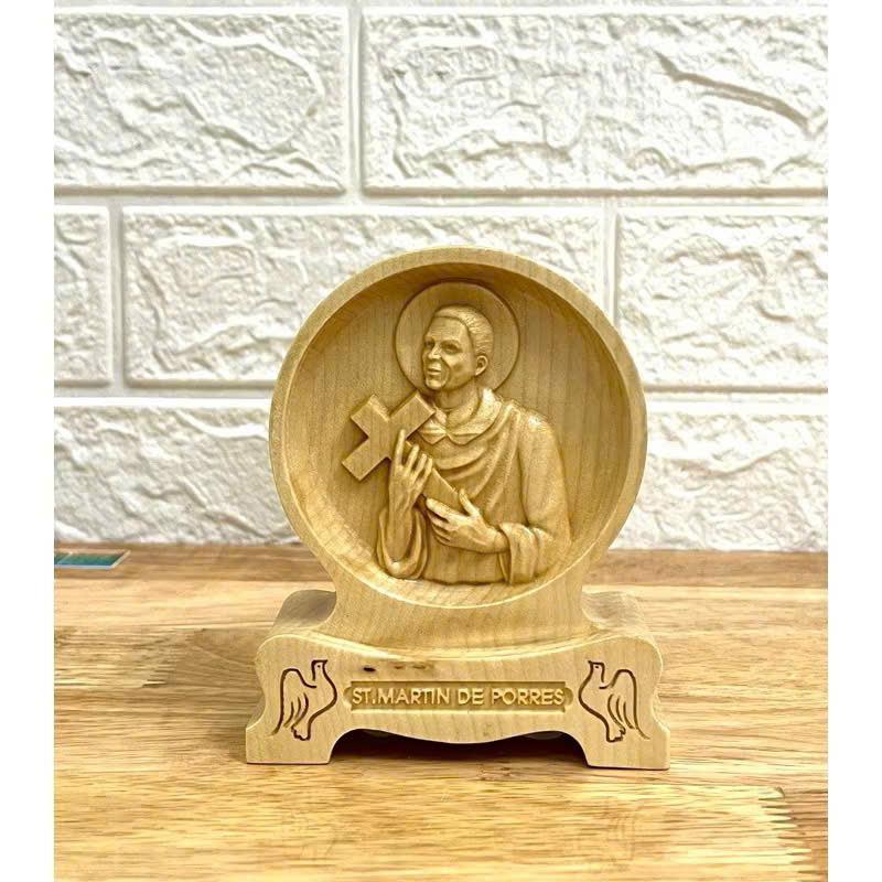 PHÙ ĐIÊU ĐỂ BÀN THÁNH MARTIN (Saint Martin de Porres), CAO 12CM, GỖ MAPLE
