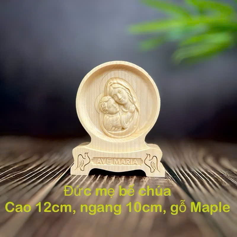 PHÙ ĐIÊU ĐỨC MẸ BẾ CHÚA CHẠM 2 MẶT GIỐNG NHAU ĐỂ Ô TÔ, CAO 12CM, GỖ MAPLE