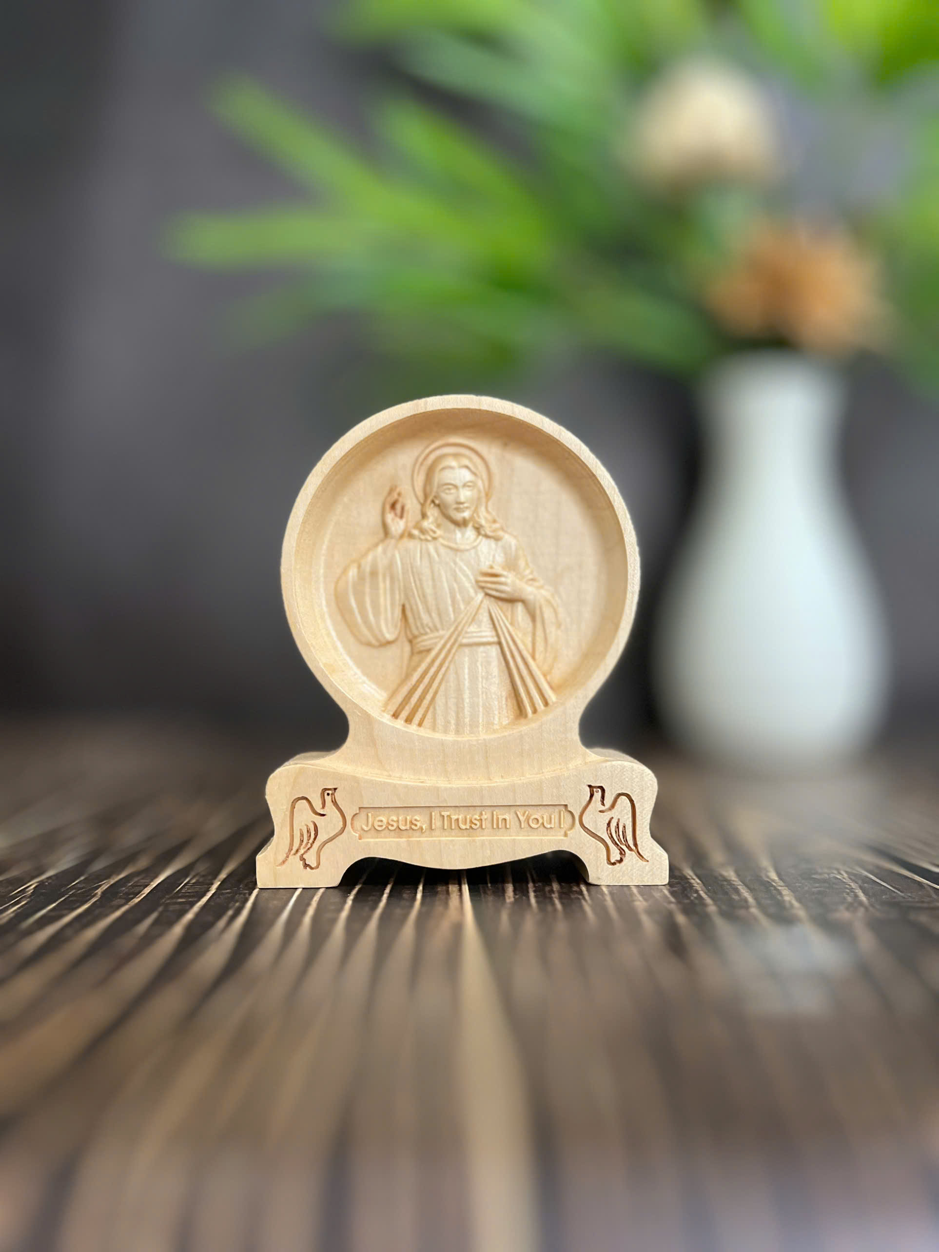 PHÙ ĐIÊU ĐỂ BÀN ĐỨC CHÂN DUNG CHÚA THƯƠNG XÓT (Divine Mercy – Jesus of Mercy), CAO 12CM, GỖ MAPLE