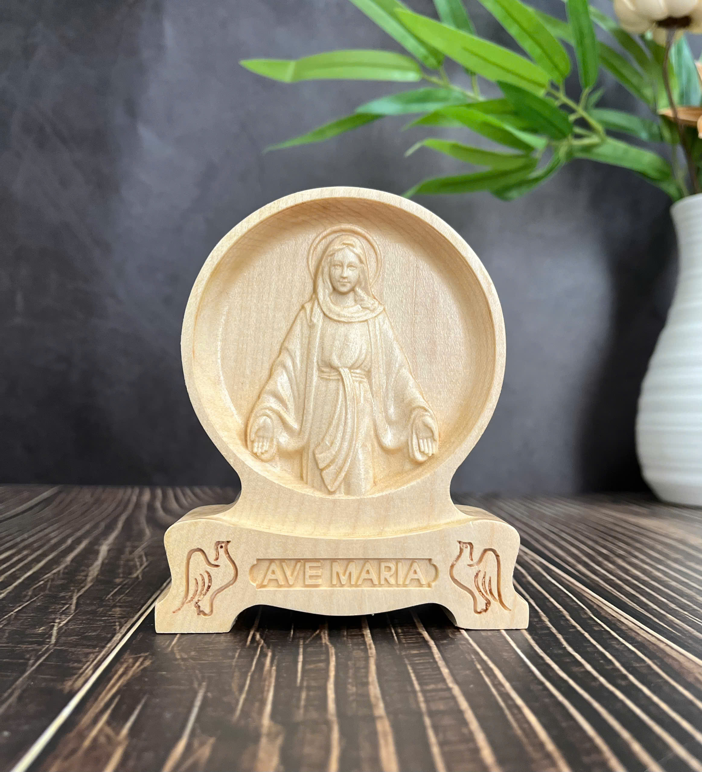 PHÙ ĐIÊU ĐỂ BÀN ĐỨC CHÂN DUNG ĐỨC MẸ BAN ƠN, CAO 12CM, GỖ MAPLE