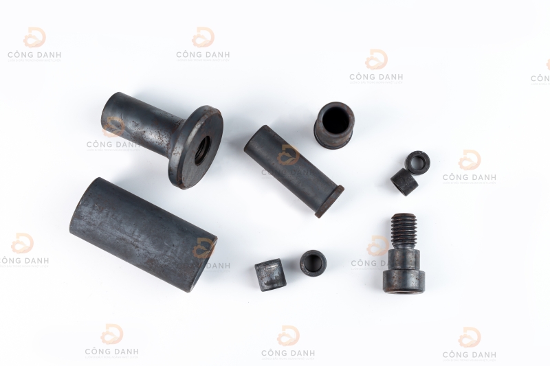 Nhiệt Luyện Dao Cụ Cắt Gọt Chính Xác: Công Nghệ SQF & Chân Không Tiêu Chuẩn JIS