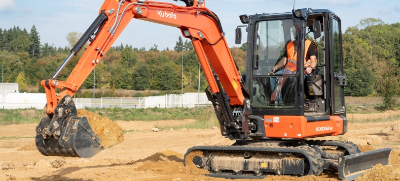 Xích cao su máy xúc đào mini Kubota-Phụ tùng Nam Cường