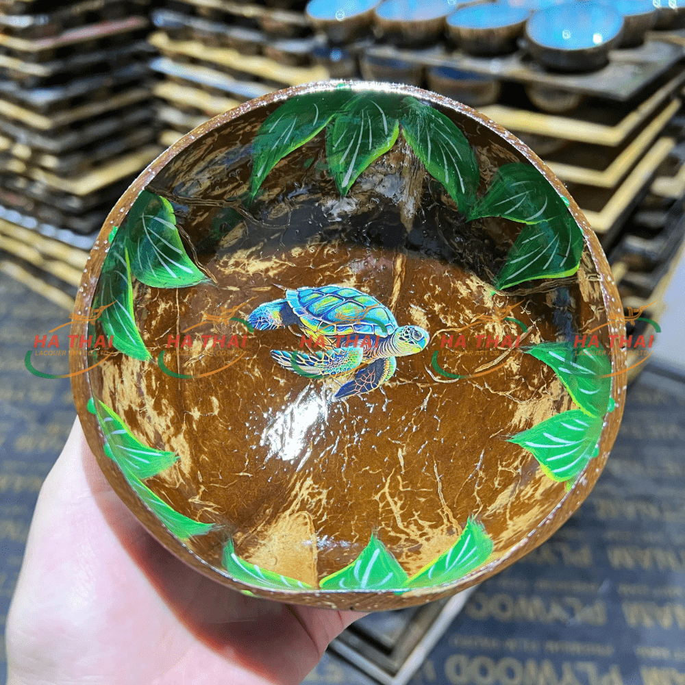 Custom designed lacquered coconut bowl with turtle motif (CB047)