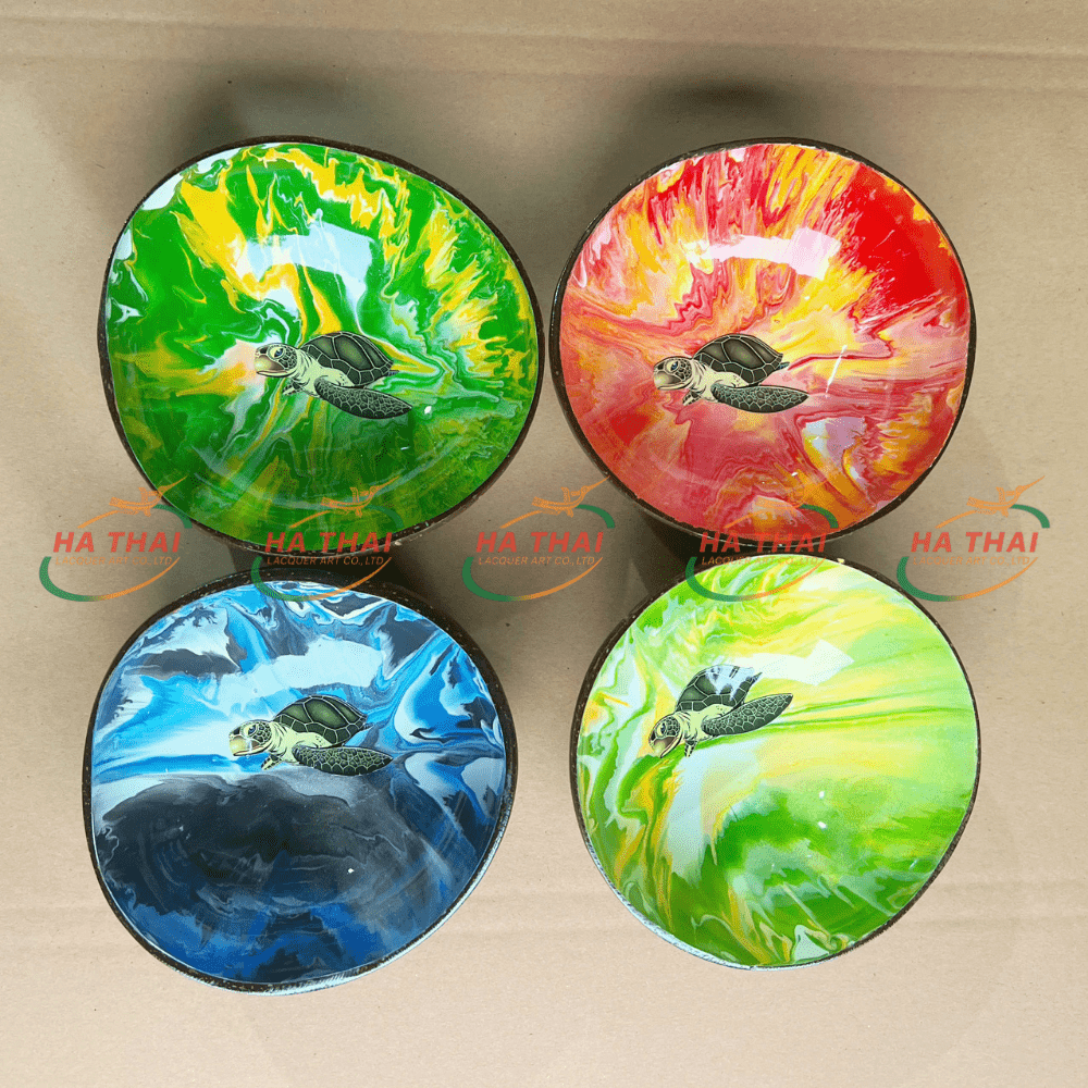 Custom designed lacquered coconut bowl with turtle motif (CB047)