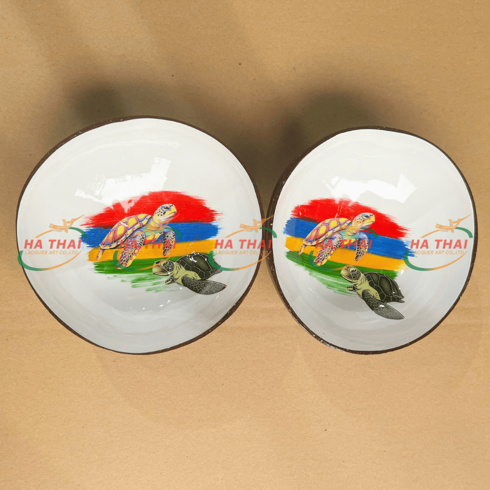 Custom designed lacquered coconut bowl with turtle motif (CB047)