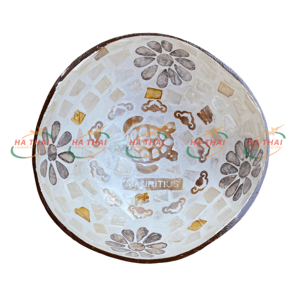 Mauritius Mother of Pearl Inlaid Coconut Bowl – Sea Turtle and Pattern (MCB18)