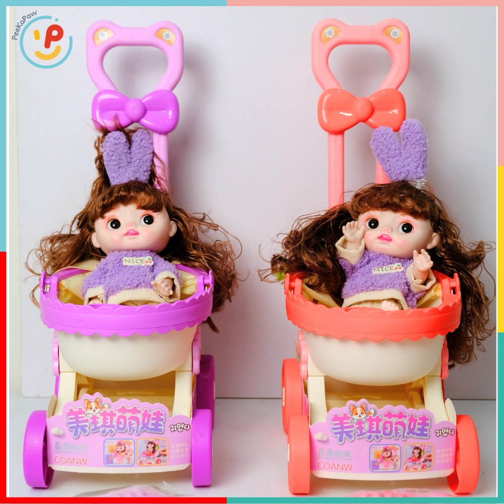 Xe đẩy búp bê kèm phụ kiện bình sữa kẹp tóc 328 PeeKaPaw Toys