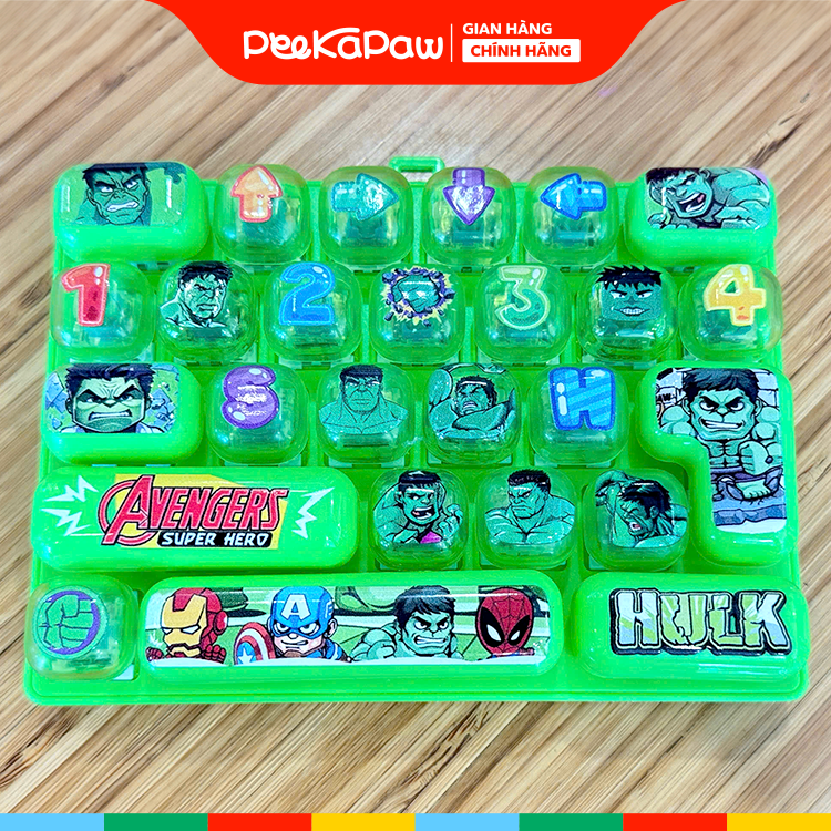 Đồ chơi bàn phím móc khoá 26 phím có đèn LED 10cm PeeKaPaw Toys