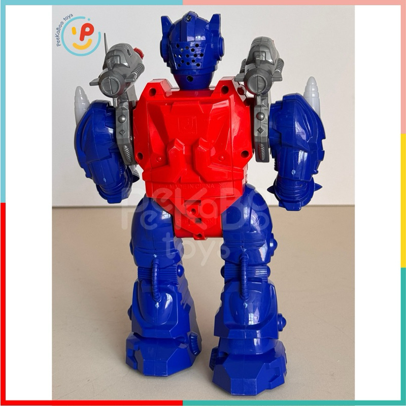 Đồ chơi robot chiến binh dùng pin có âm thanh di chuyển được 8802 PeeKaPaw