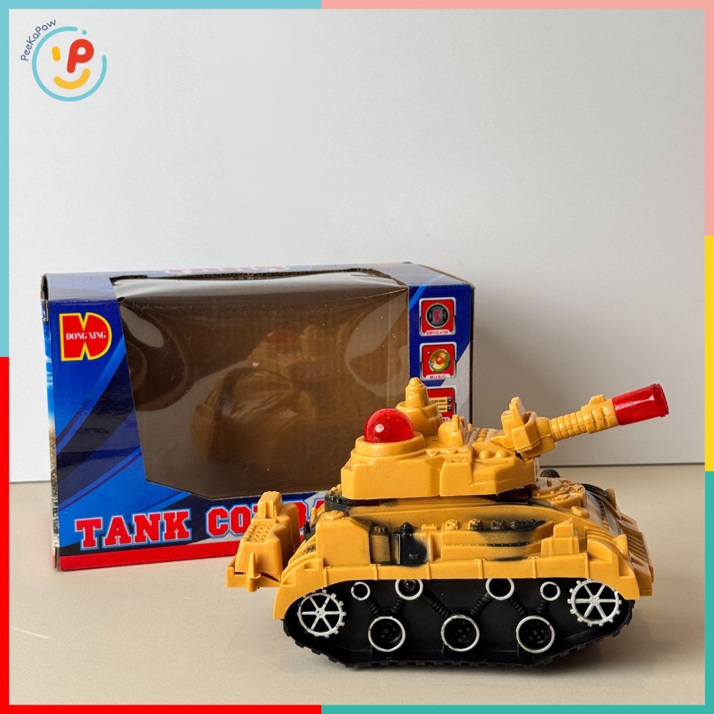 Xe tăng đồ chơi Combat 700 có đèn và âm thanh chiến đấu PeeKaPaw Toys