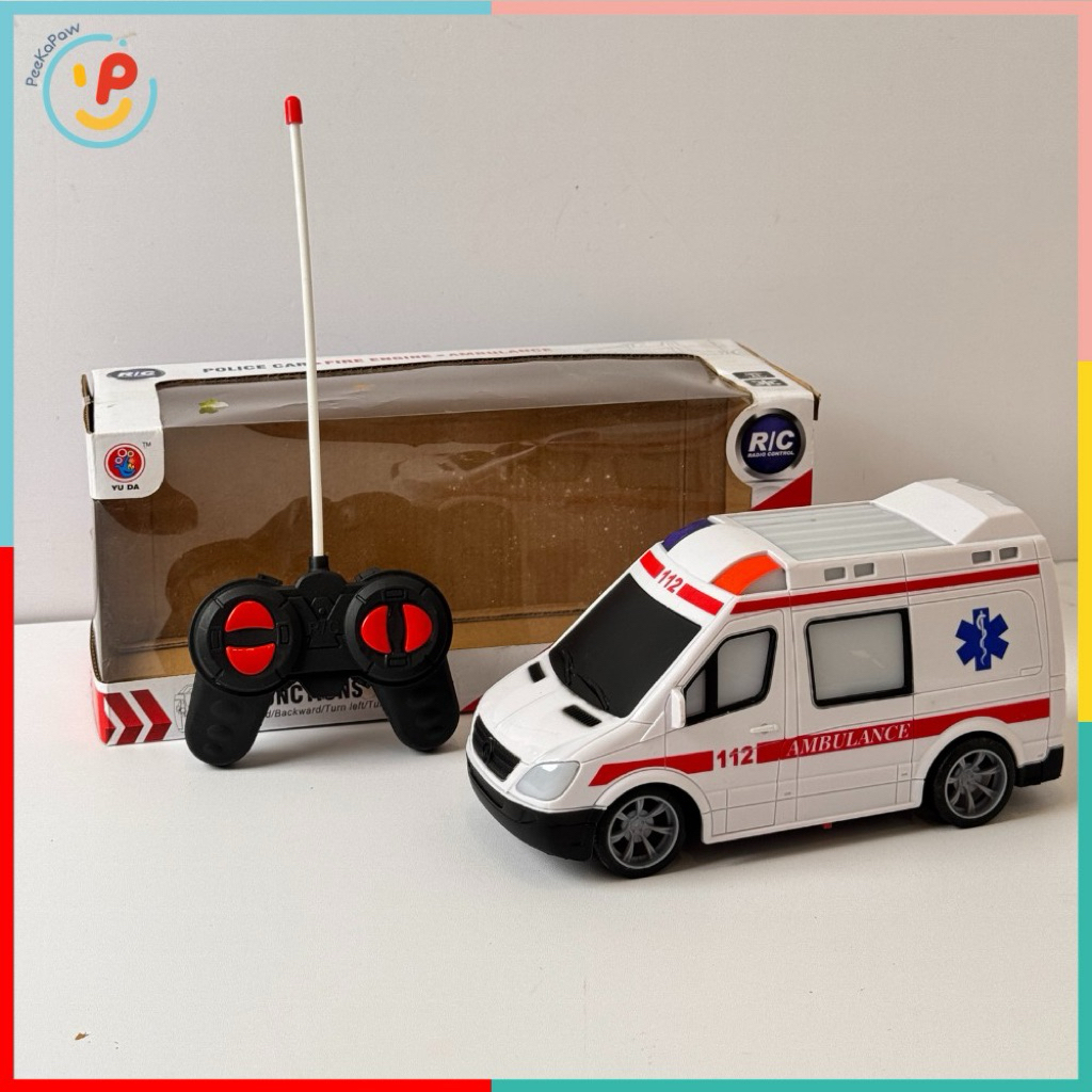 Xe cứu thương điều khiển từ xa mô phỏng chạy bằng tay cầm mã 788 PeeKaPaw Toys