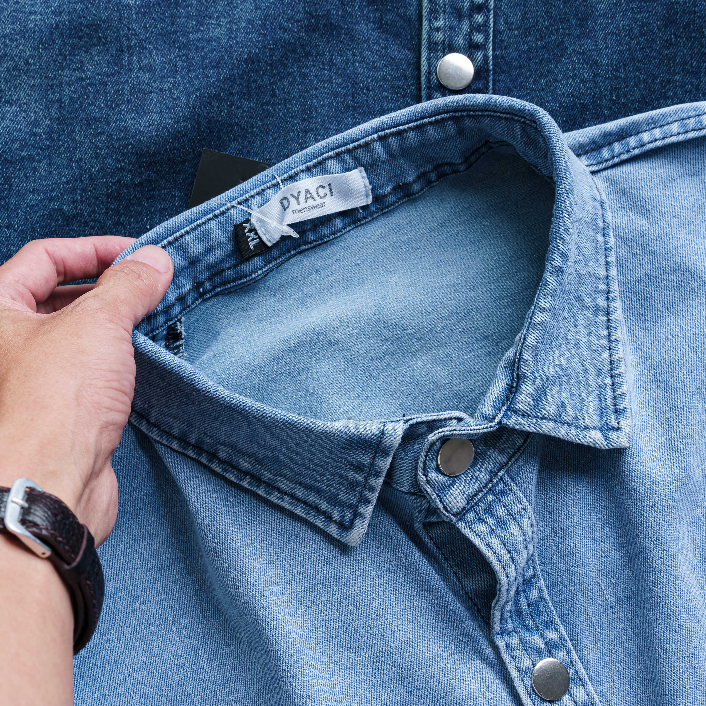 Áo Sơ Mi Jean Denim Unisex Dyaci Kiểu Dáng Trẻ Trung Phong Cách Hàn Quốc DA001