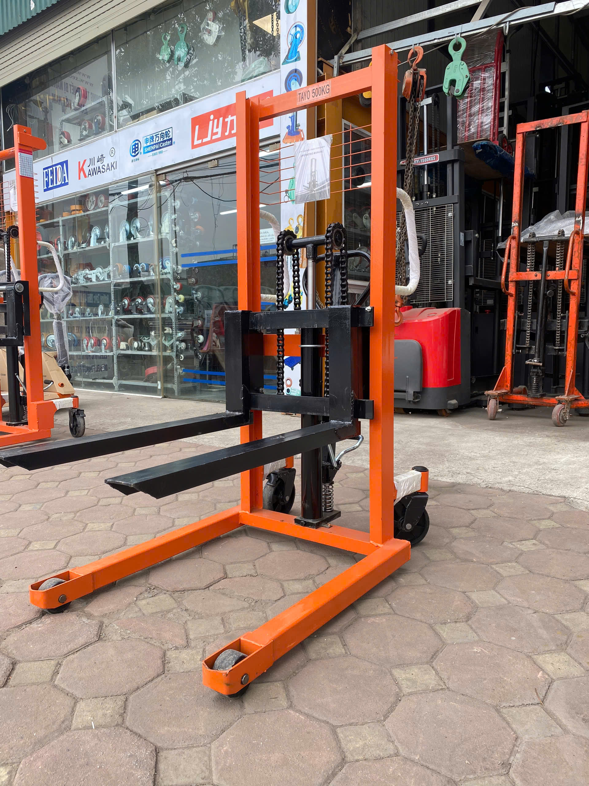 Xe nâng tay cao 500KG-1.2M (có phanh)