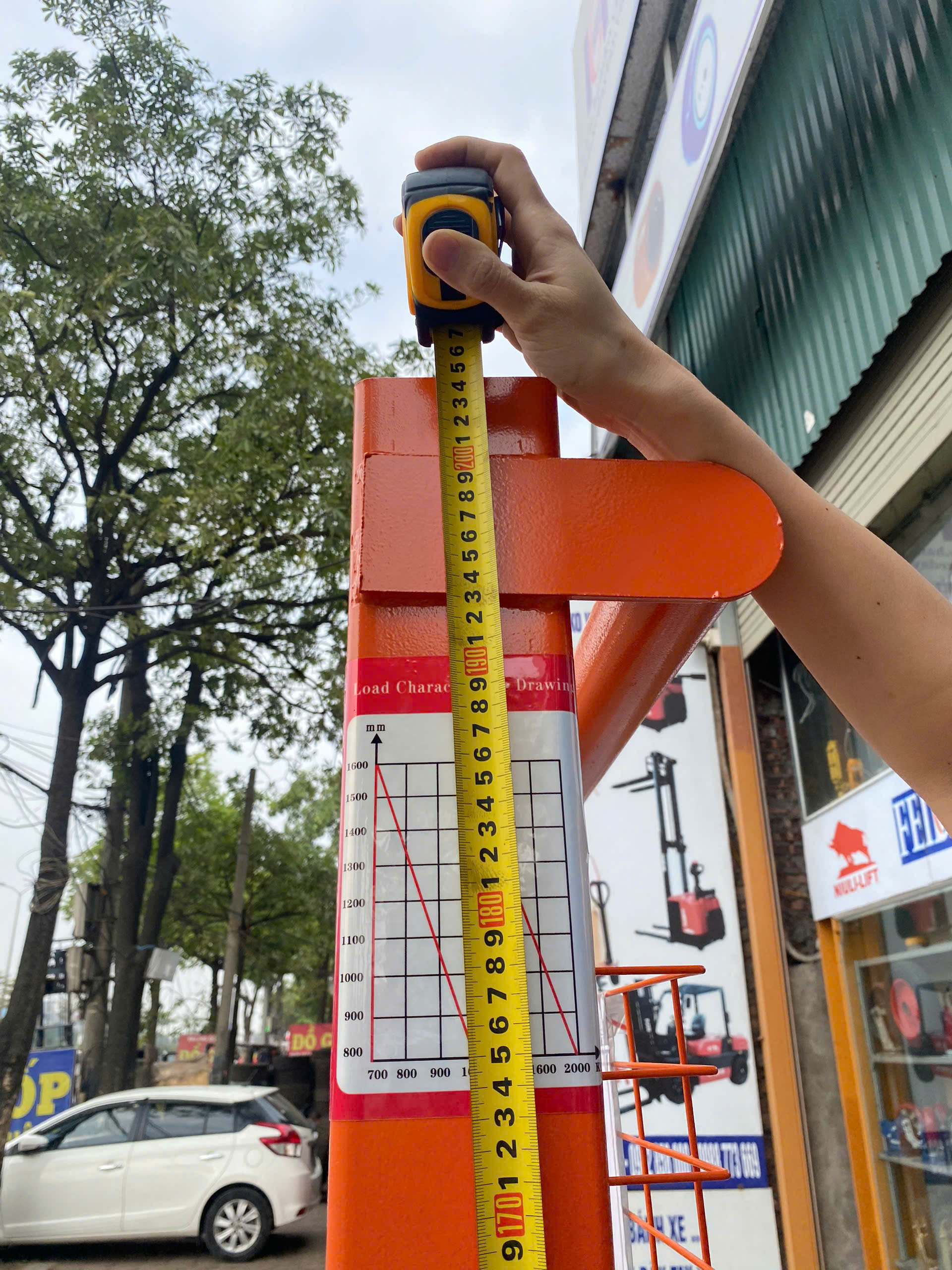 Xe nâng tay cao 1 tấn có phanh