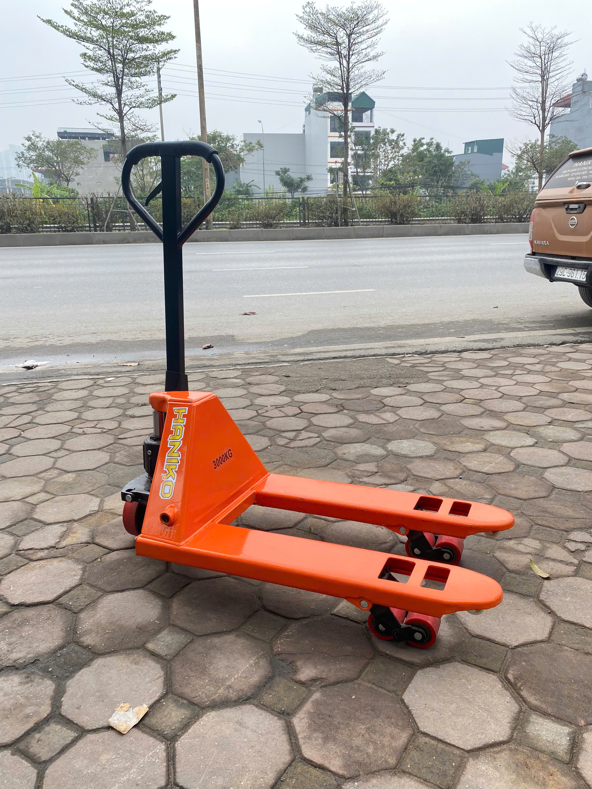 Xe nâng tay 3 Tấn - Siêu ngắn - Càng 550mm