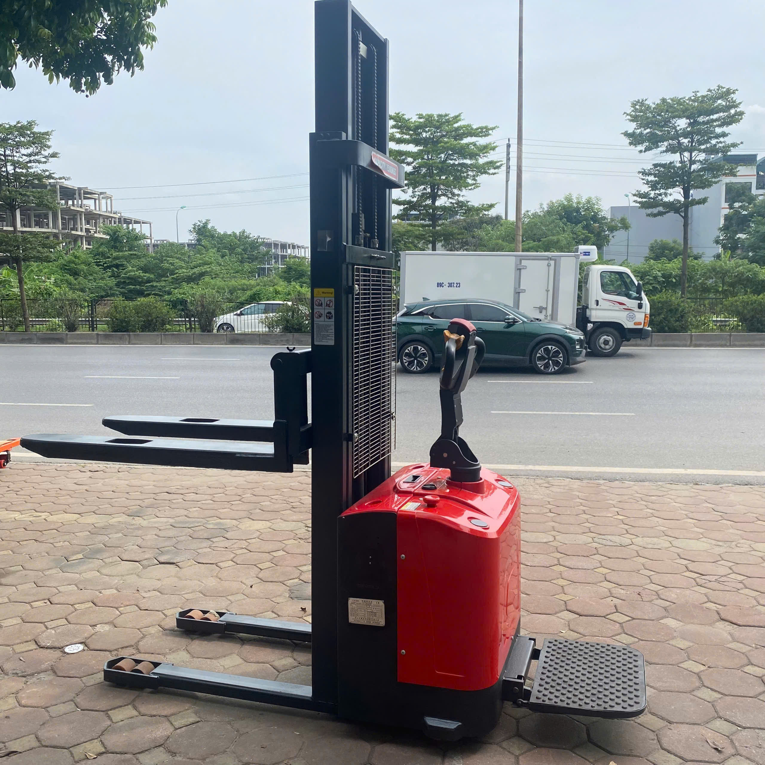 Xe nâng cao đứng lái 1.5T-3.5M CD-D15AD(E.)